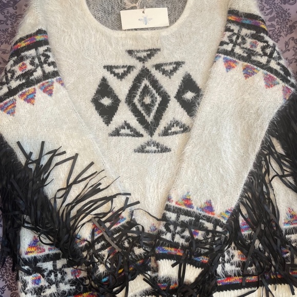 Sweater - Picture 3 of 3